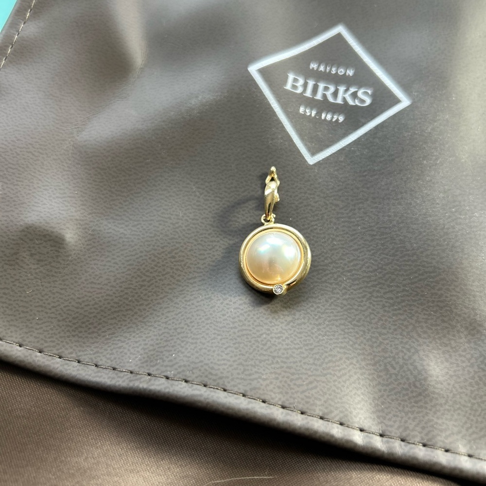 Maison Birks Mabe Diamond & Pearl Enhancer